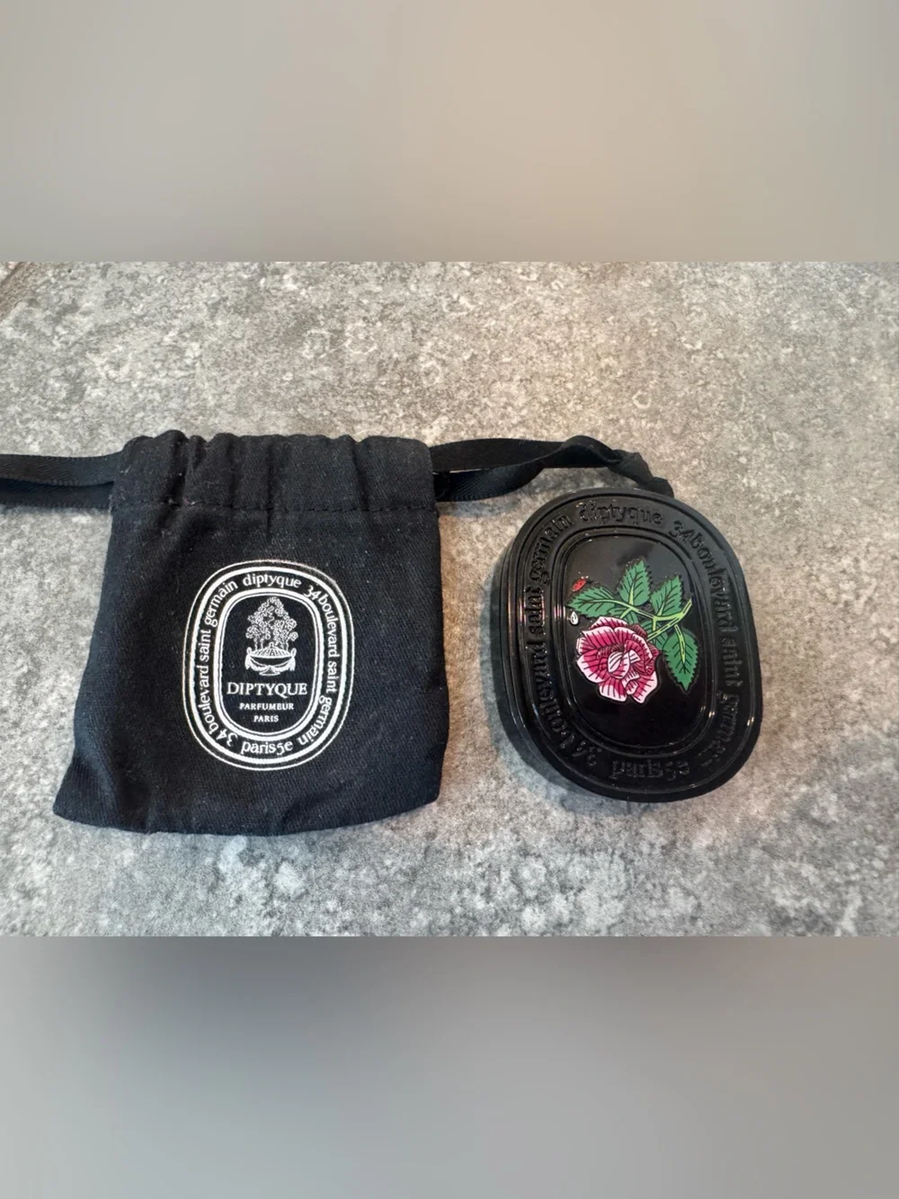 Diptyque Paris 34 Eau rose Oval case and pouch only